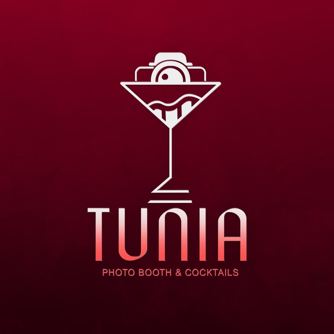Tunia Film & Frame