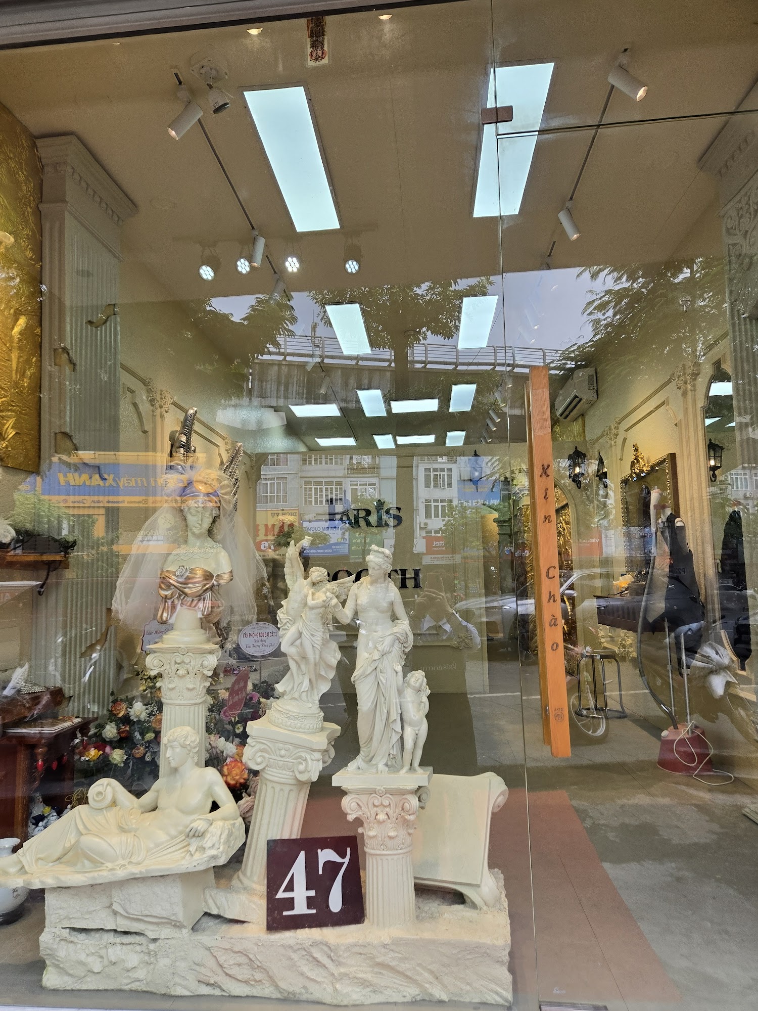 Paris Booth Hồ Tùng Mậu