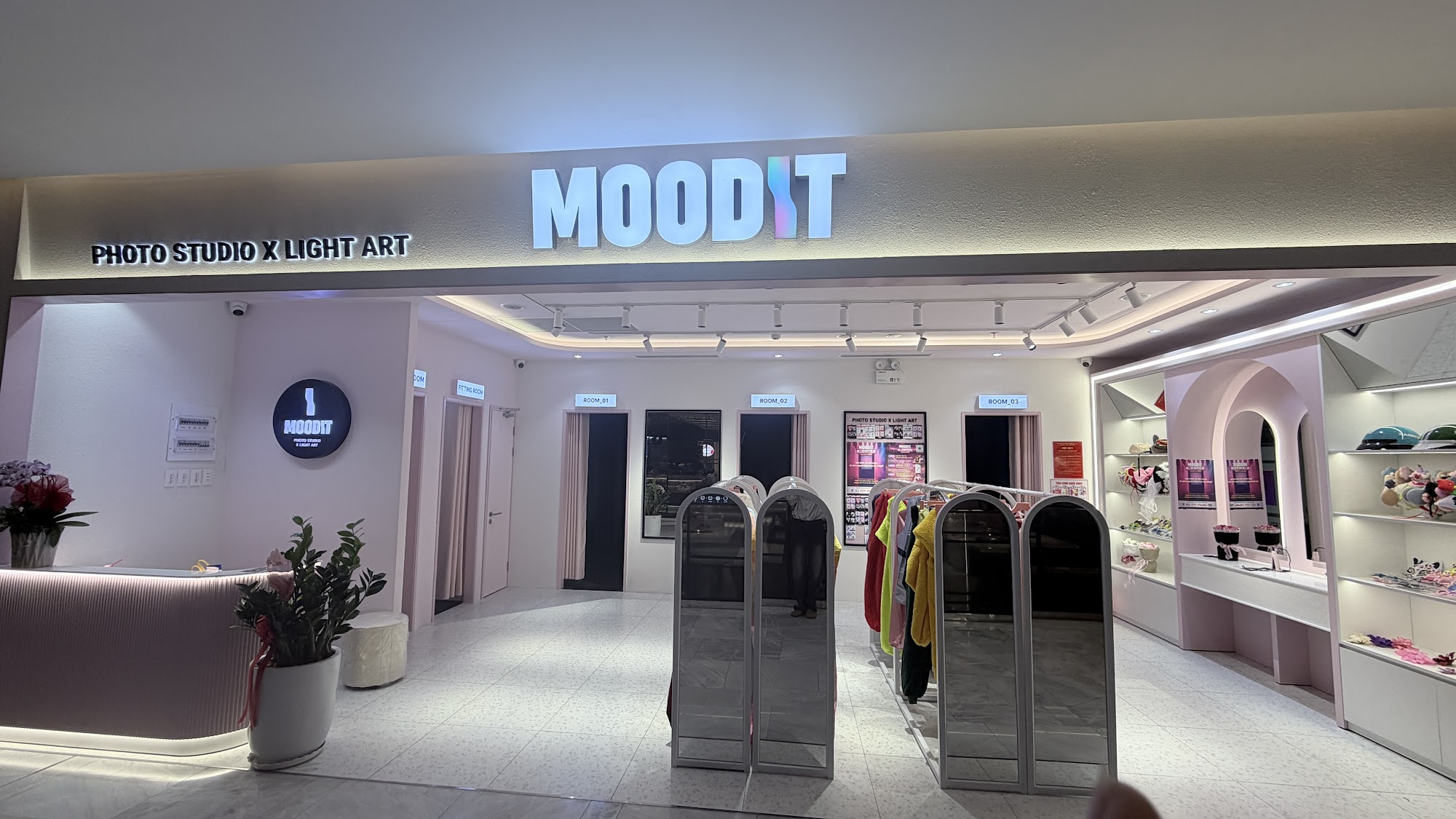 MOODIT Saigon Marina IFC